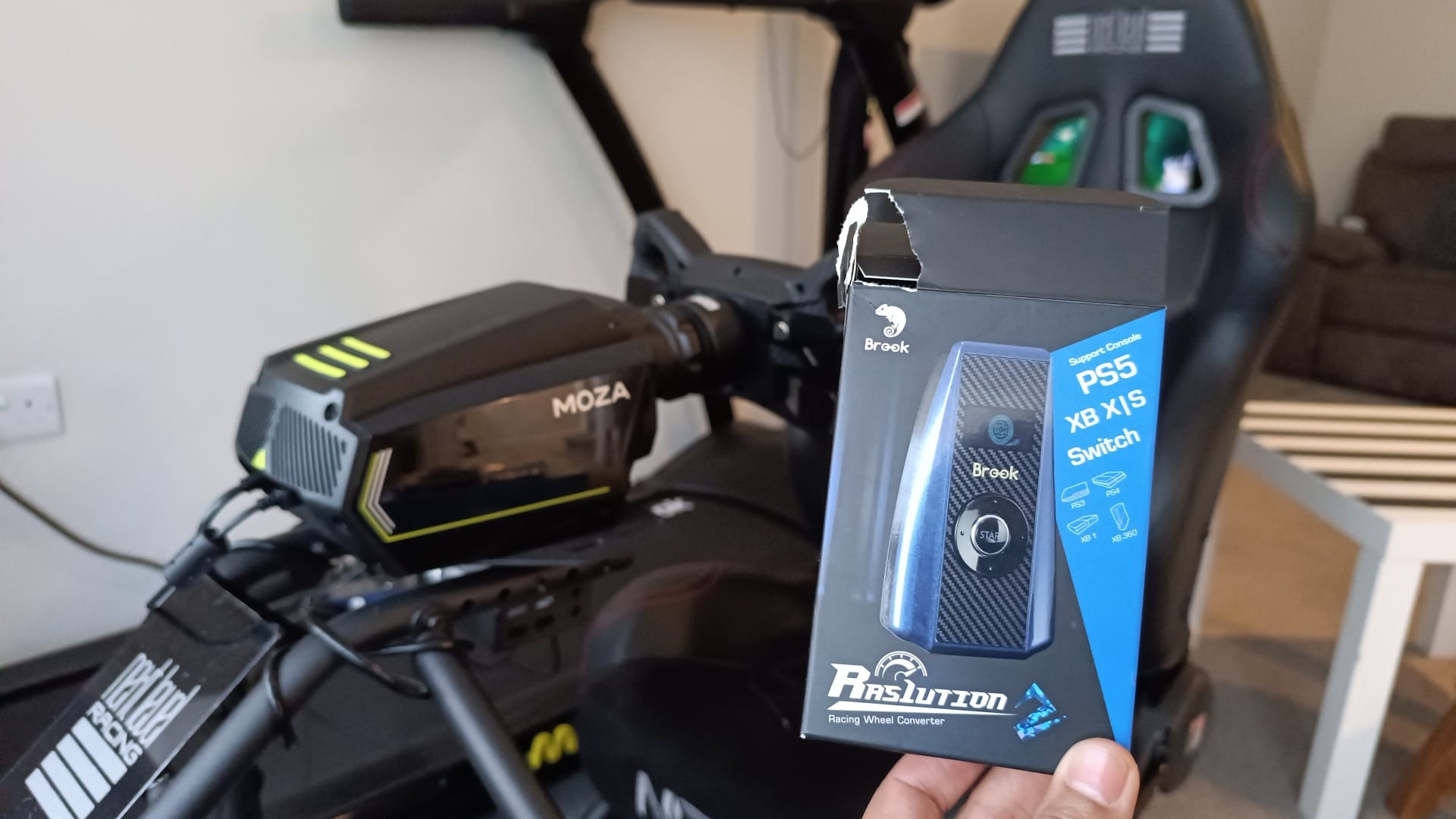 Has anyone tried the Moza R3 with a Ras1ution 2 on a PS5? Is it 