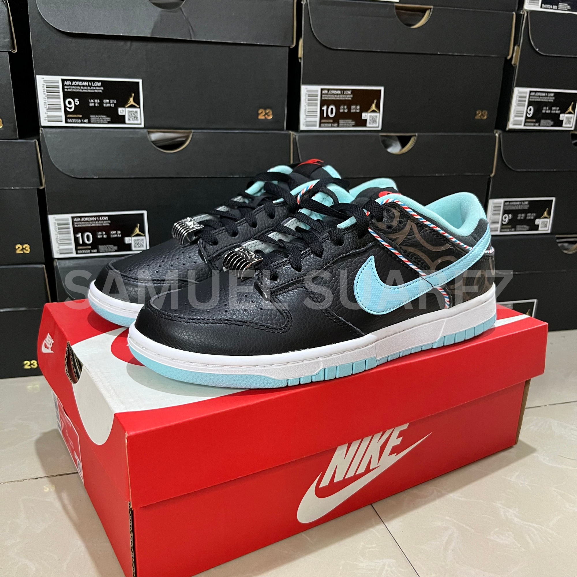 ?DUNK LOW LX PHOTON DUST/METALLIC SILVER-PINK FOAM? Relive your 