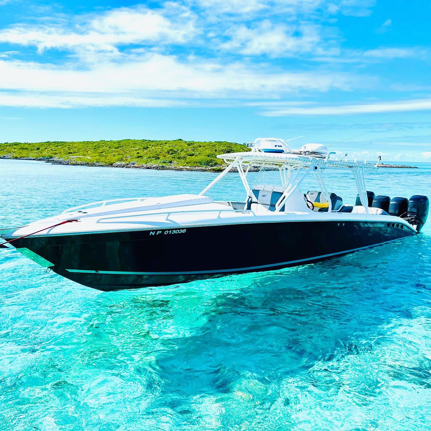 Bahamas Powerboat Club - 🤩Nothing Like It🤩 • This Midnight Express 39 ...