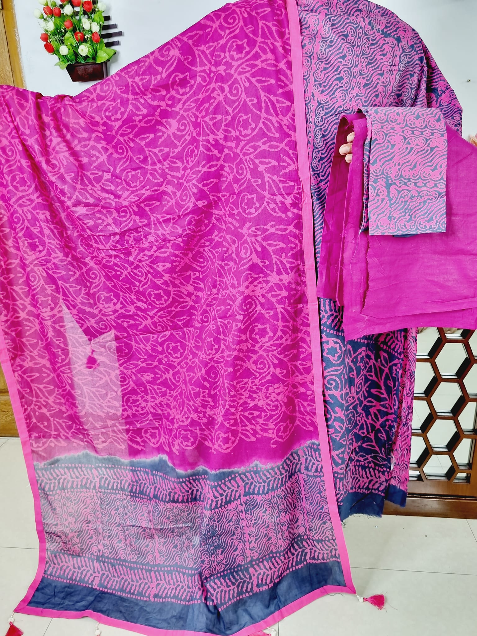 Desi Rong | Dhaka