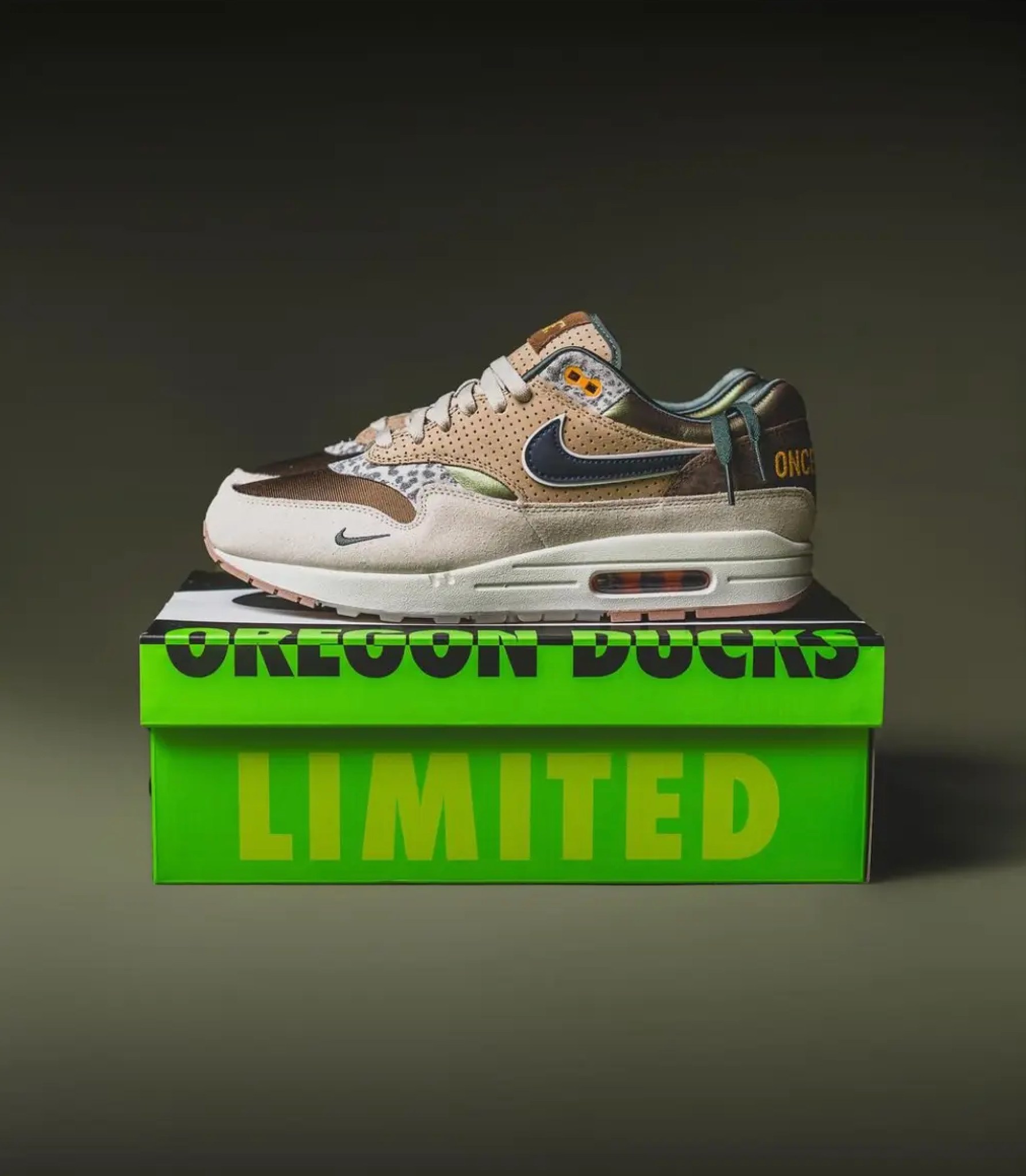 ?? ? ? Japan Exclusive: the DOAF Air Max 1 