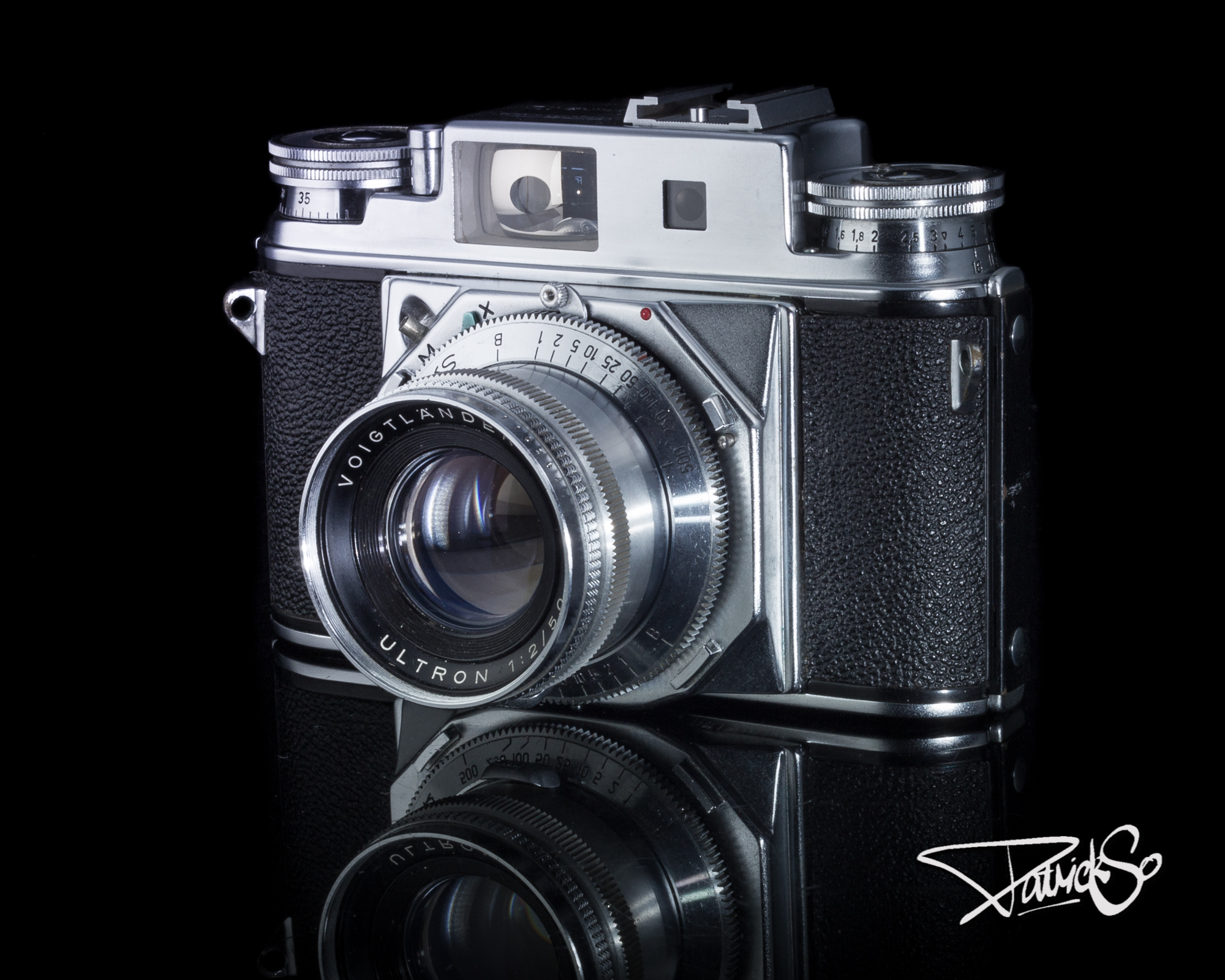 Voigtlander Prominent II rangefinder camera with Ultron 50mm lens