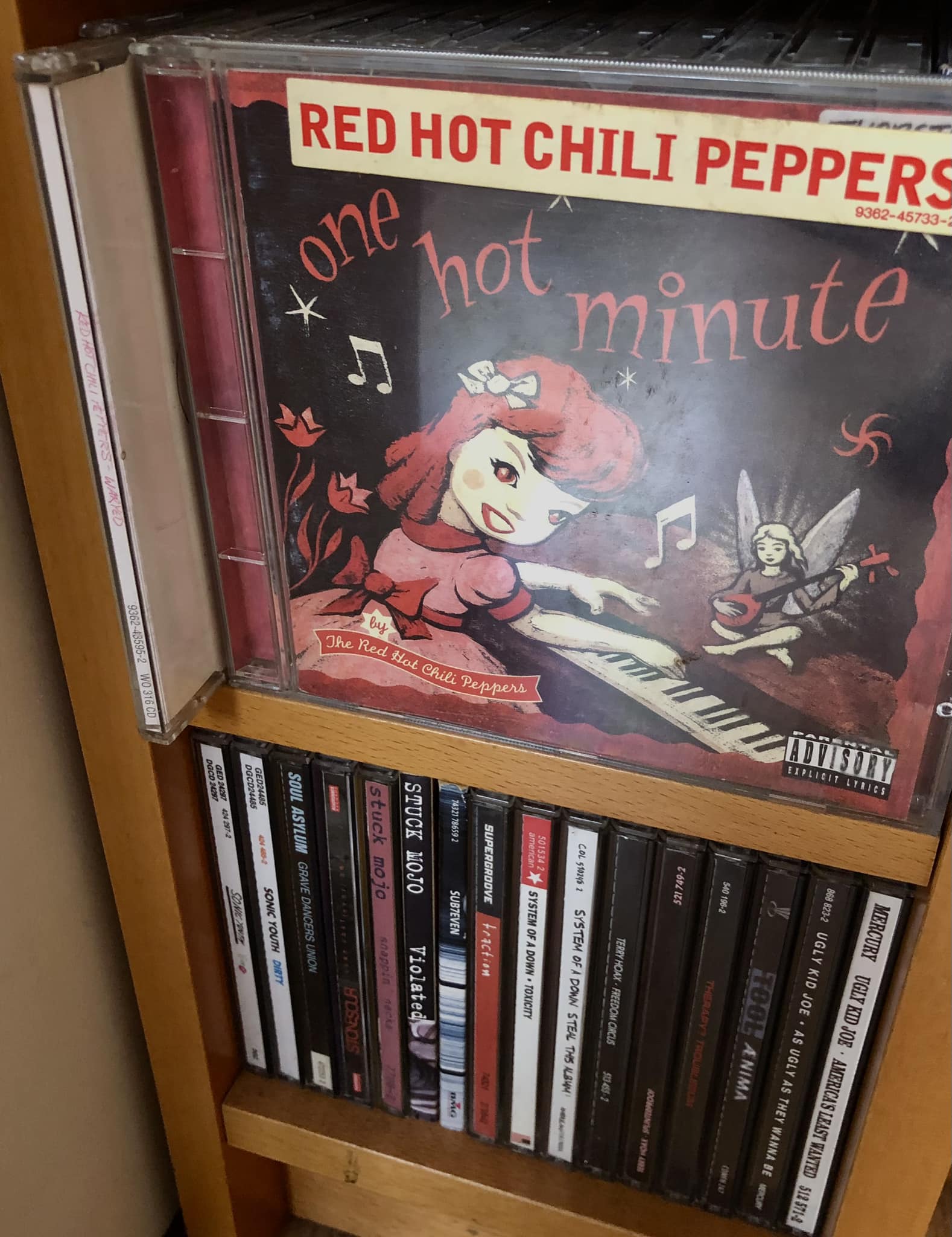On this day in 1995, RHCP released One Hot Minute, their boldest
