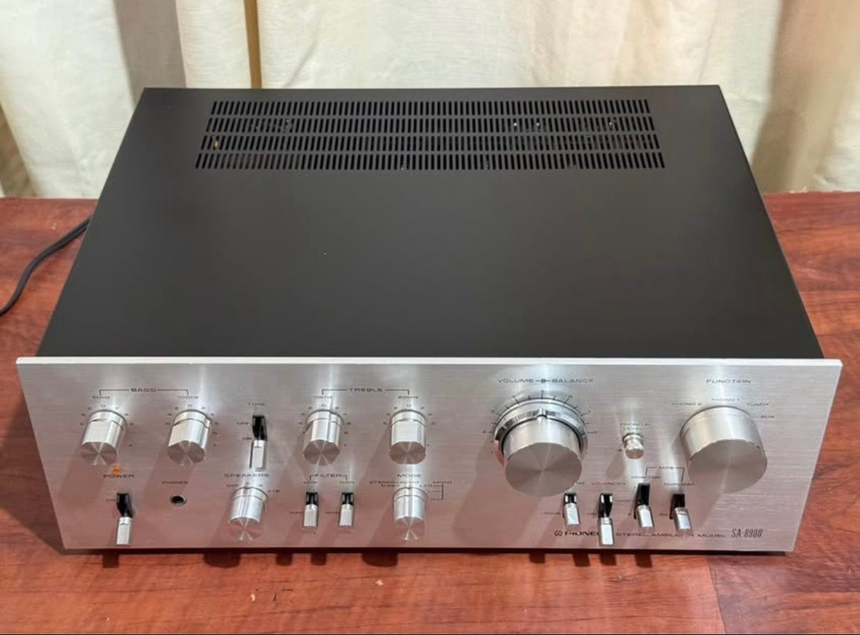 Pioneer SA-8900 stereo amplifier for sale