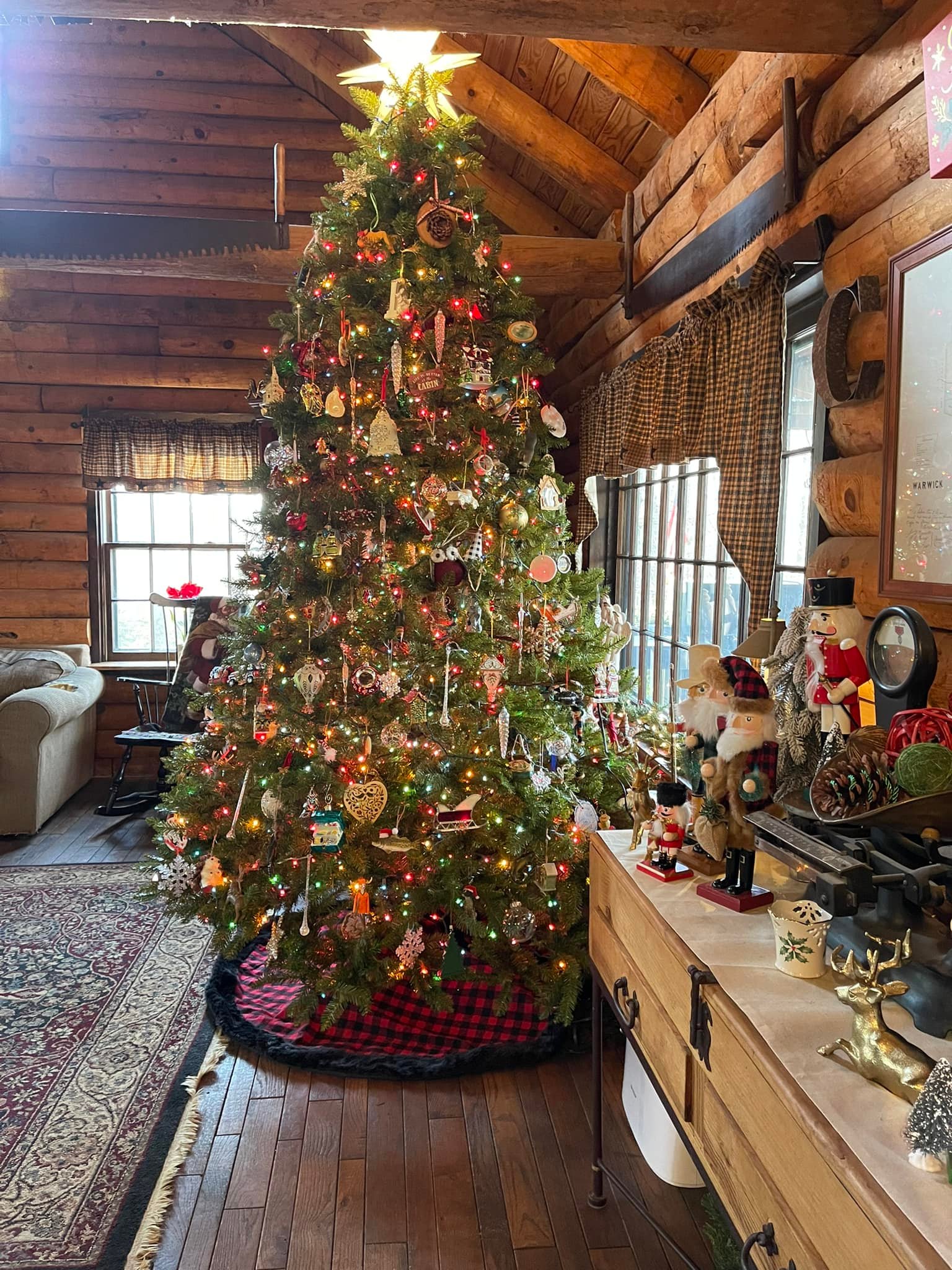 Inside A Log Cabin Xmas