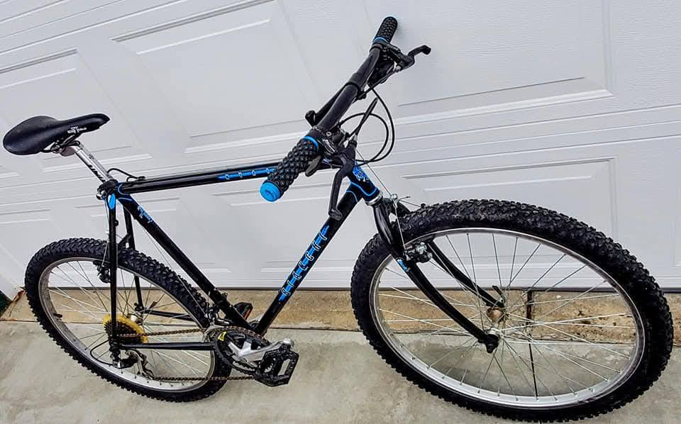 Restored 1990 Bianchi Nyala mountain bike with Tange frame