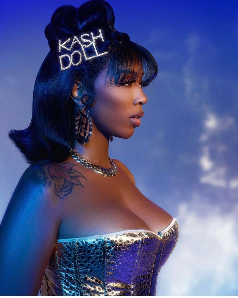 kash doll birthday dress Happy to Doll! Baby the Detroit rapper stepped out looking like a whole angel for her birthday photoshoot, serving body, wings, and birthday cake all at the same time. Kash 40e nbd
