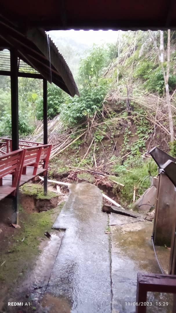 Annah Rais Hot Spring | Kuching