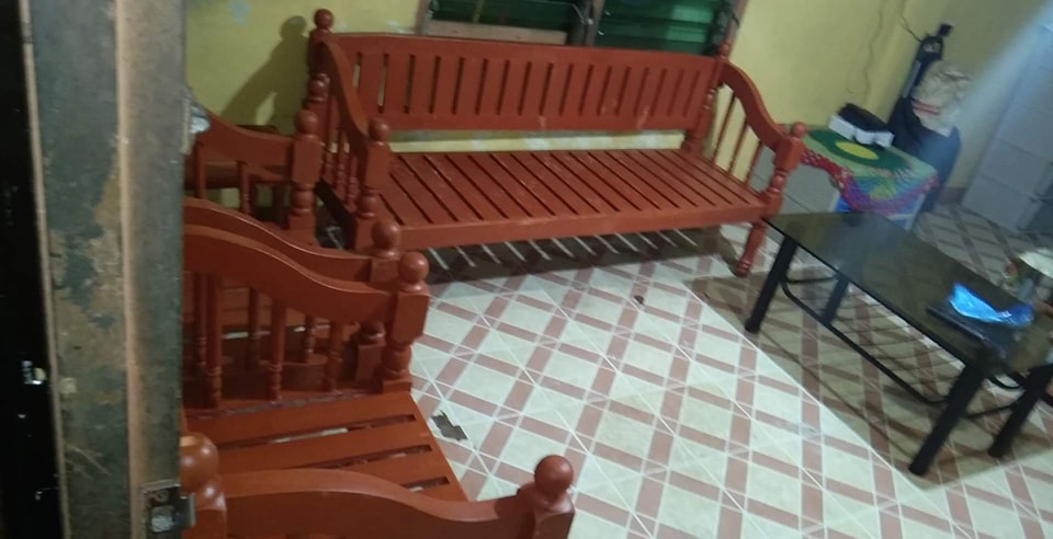 Tokyo set 8k barnis w/foam... - Furniture - Krisha Mariz