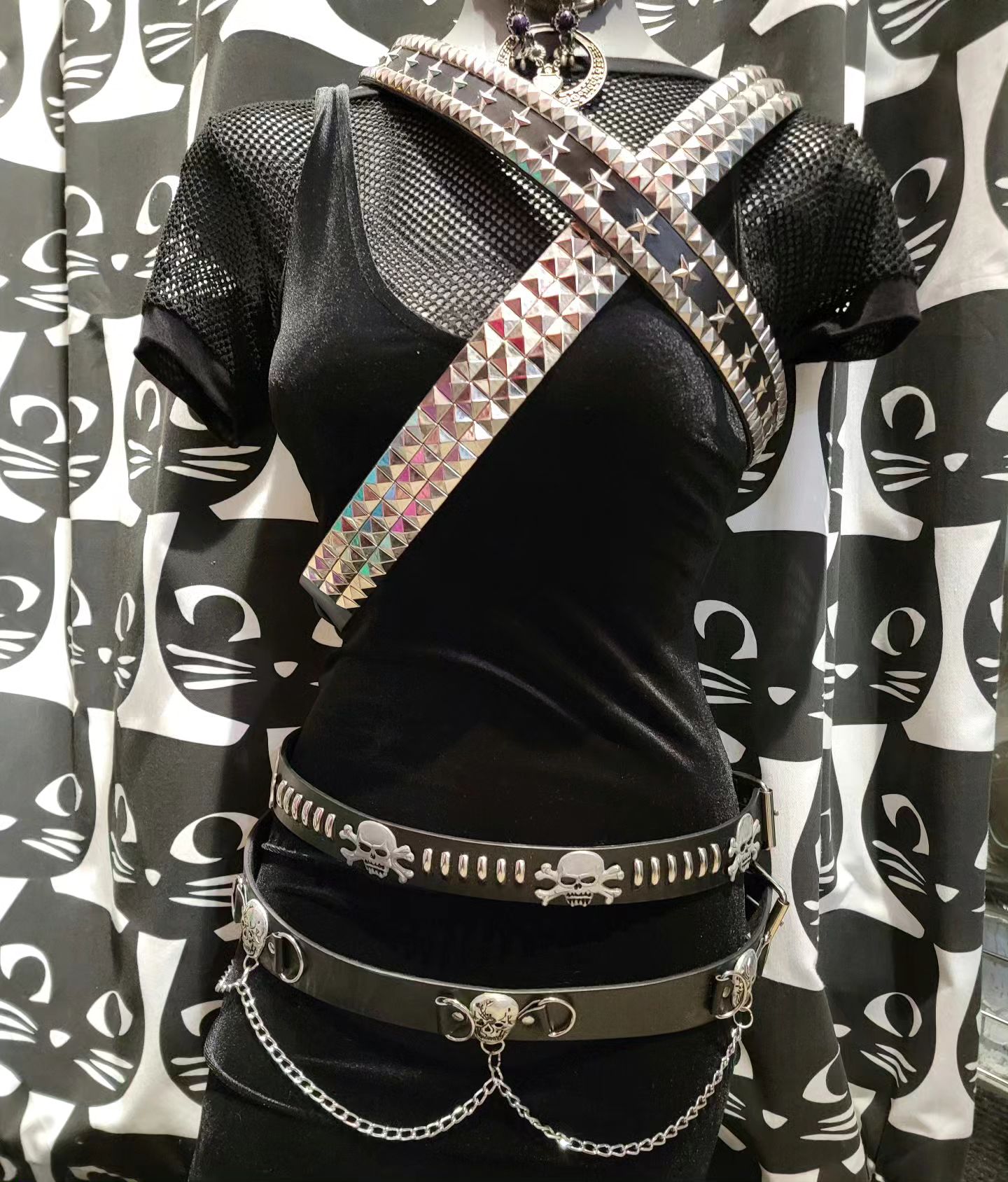 Stolen Arts White Skull Roller Belt: How to Buy More details here 