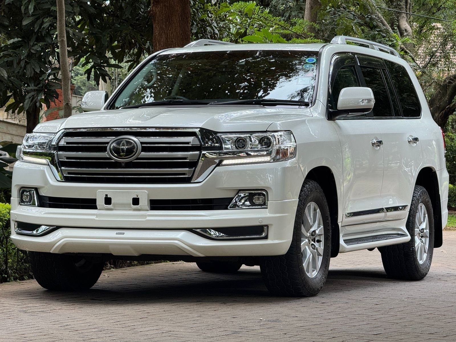 The Toyota Land Cruiser 200 ZX is the top-tier variant of Toyota's