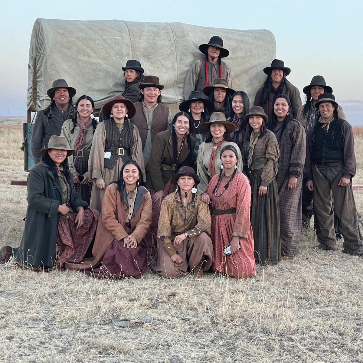 The Team - 𝙒𝙖𝙞𝙩 𝙖 𝙢𝙞𝙣𝙪𝙩𝙚...𝙄𝙨 𝙩𝙝𝙖𝙩...𝘿𝙪𝙨𝙩𝙞𝙣 𝘽𝙞𝙧𝙙? 𝙄𝙣 1883? 𝐈𝐭 𝐬𝐮𝐫𝐞 𝐢𝐬 ...