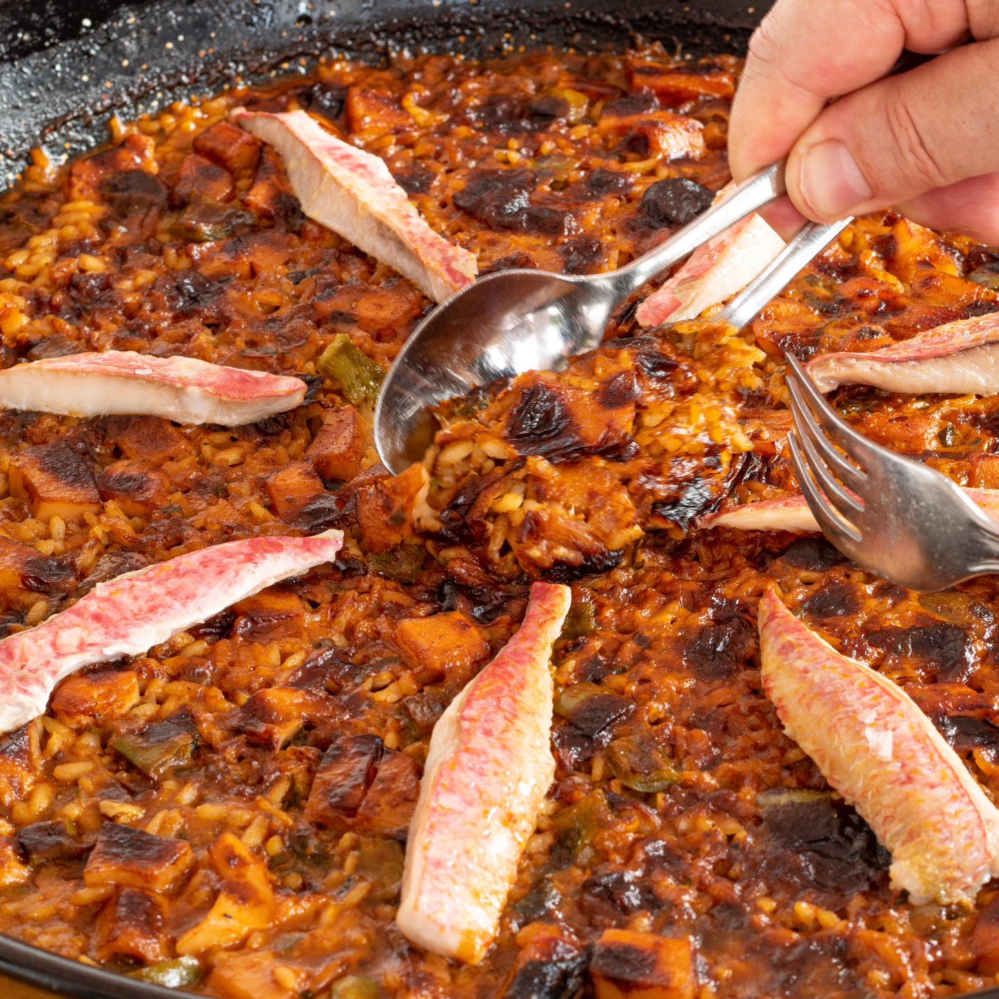 Sa - (CAT) A la carta de Sa Fonda tens diversos arrosos per triar. 🥘 ...