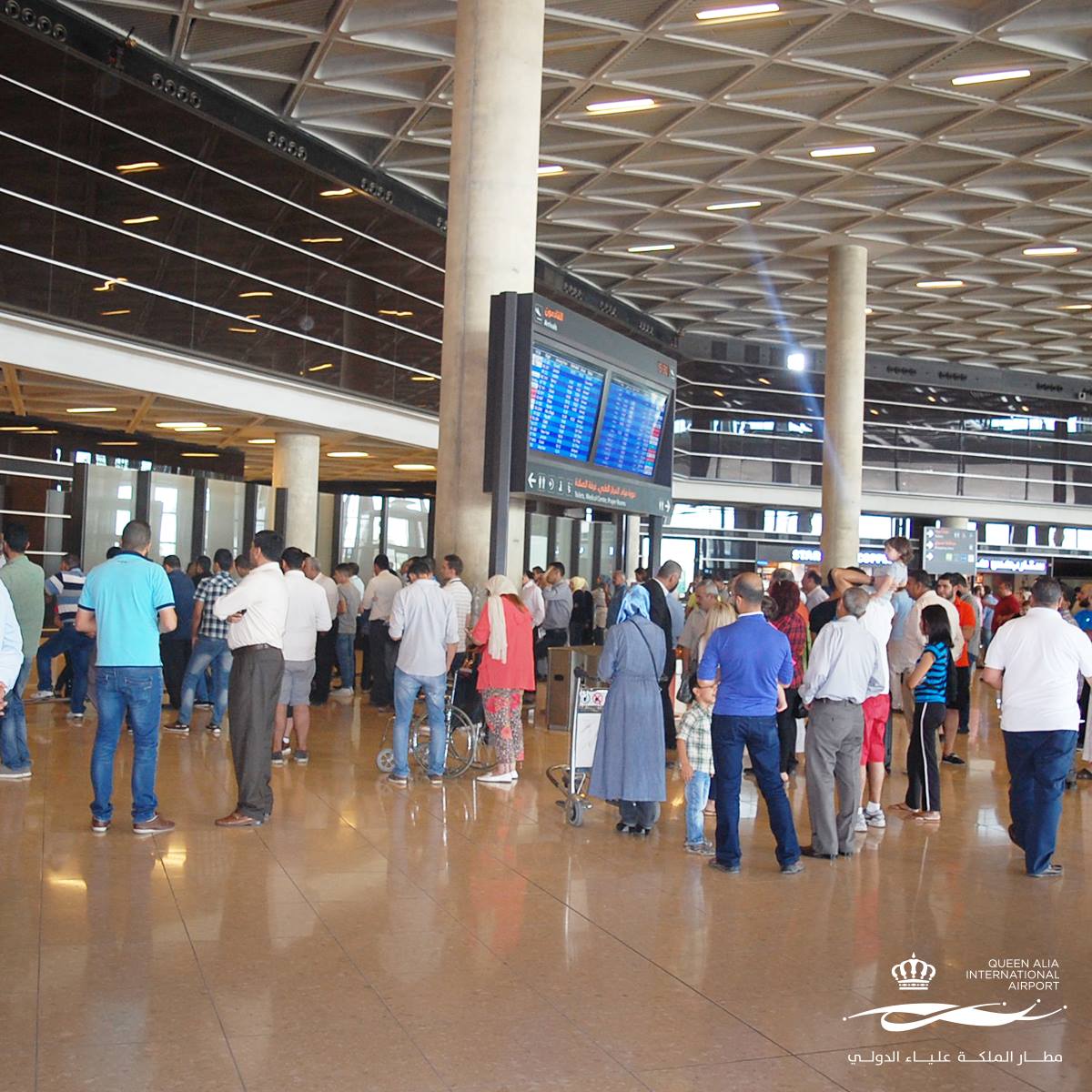 Queen Alia International Airport ما أجمل رؤية أحبائك في استقبالك عند عودتك إلى الأردن Facebook