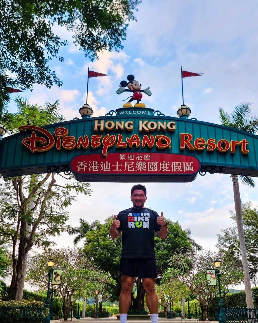 Printaco - Look at Sir Ryan Locsin rocking our shirt on his magical ...