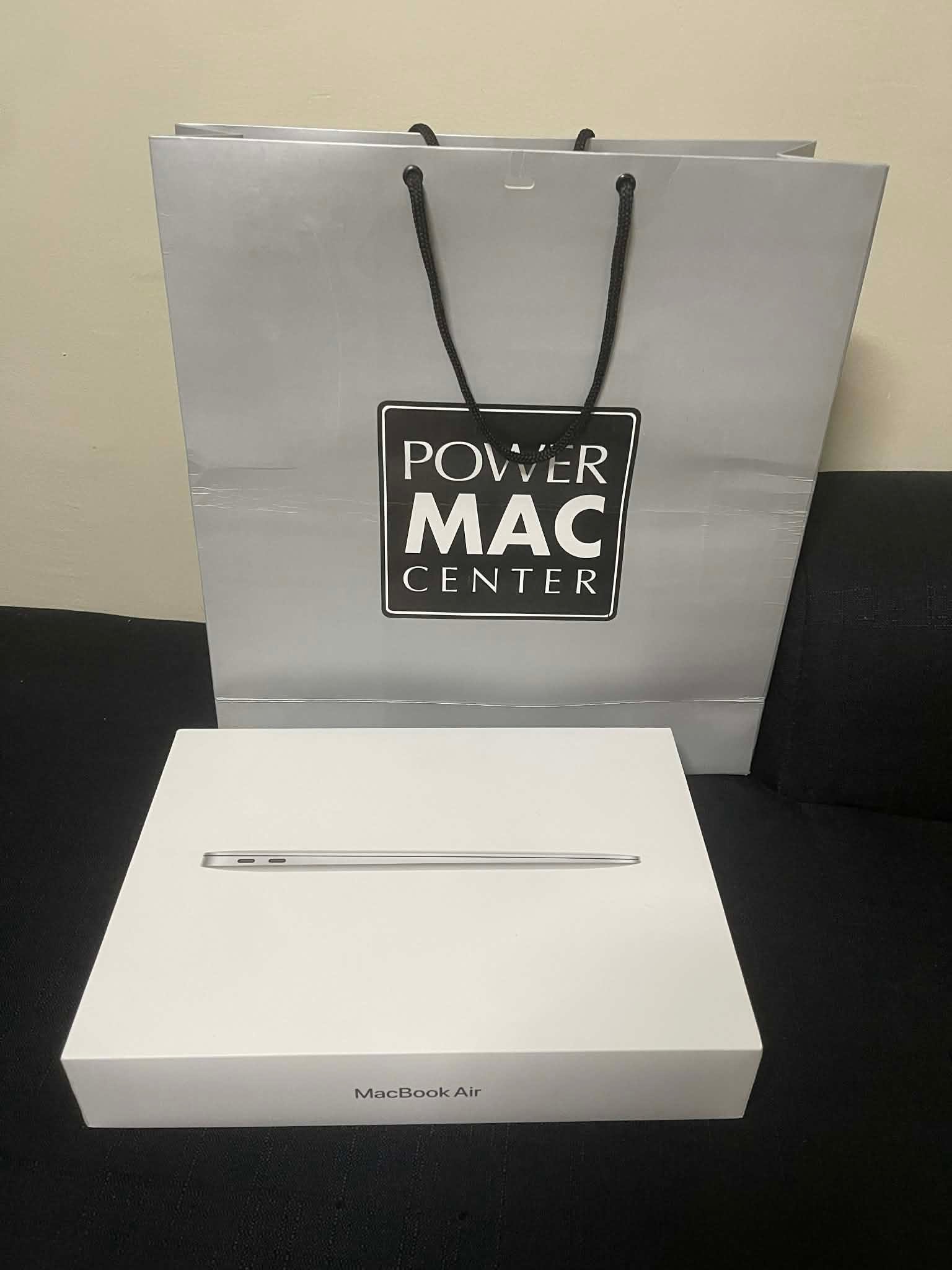 ?macbook air m1 ~ 8gb/256gb SSD Inclusion: original charger 