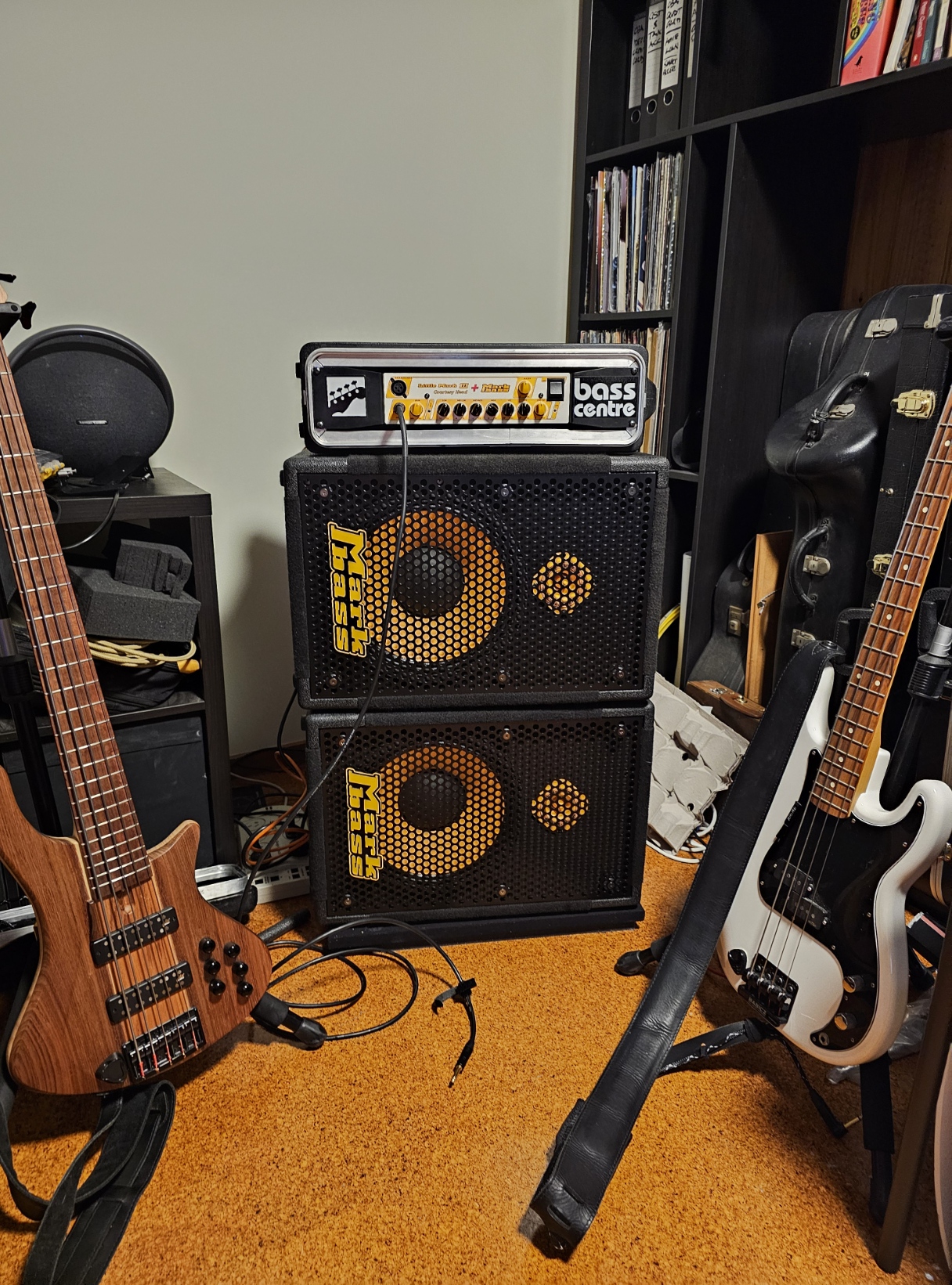 Rehabbing a Kustom Groove Bass 600 115C combo amp