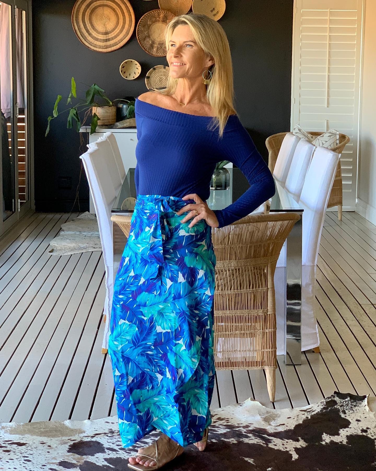 wendy rhop blue dress What was the outfit was wearing? Size:08 Sequin Lace A-Line Wedding Aurelia
