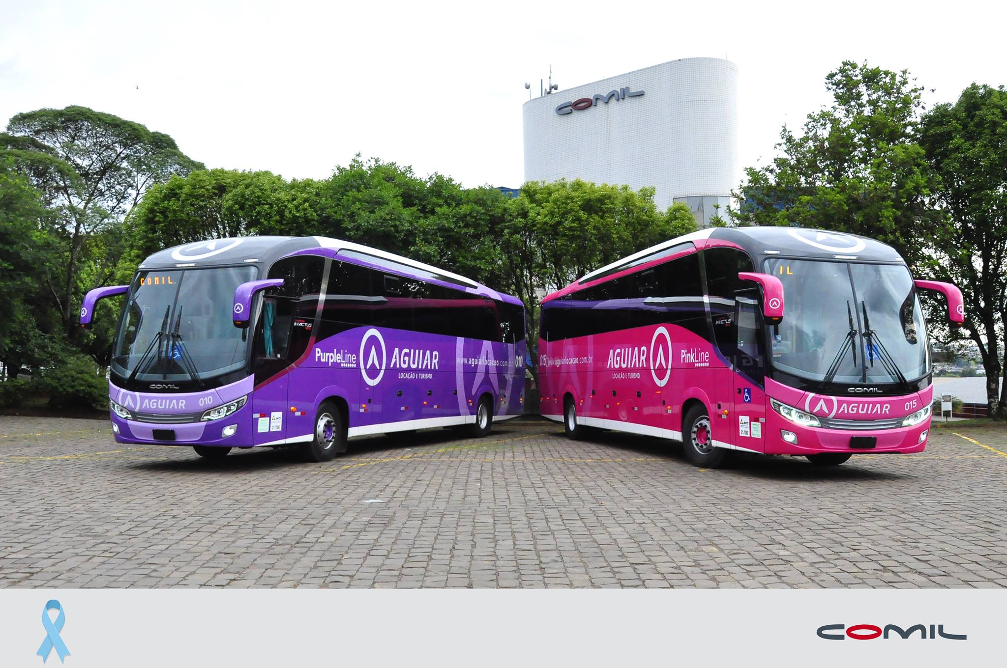 A empresa Aguiar Locação e Turismo... - Comil Ônibus S.A.