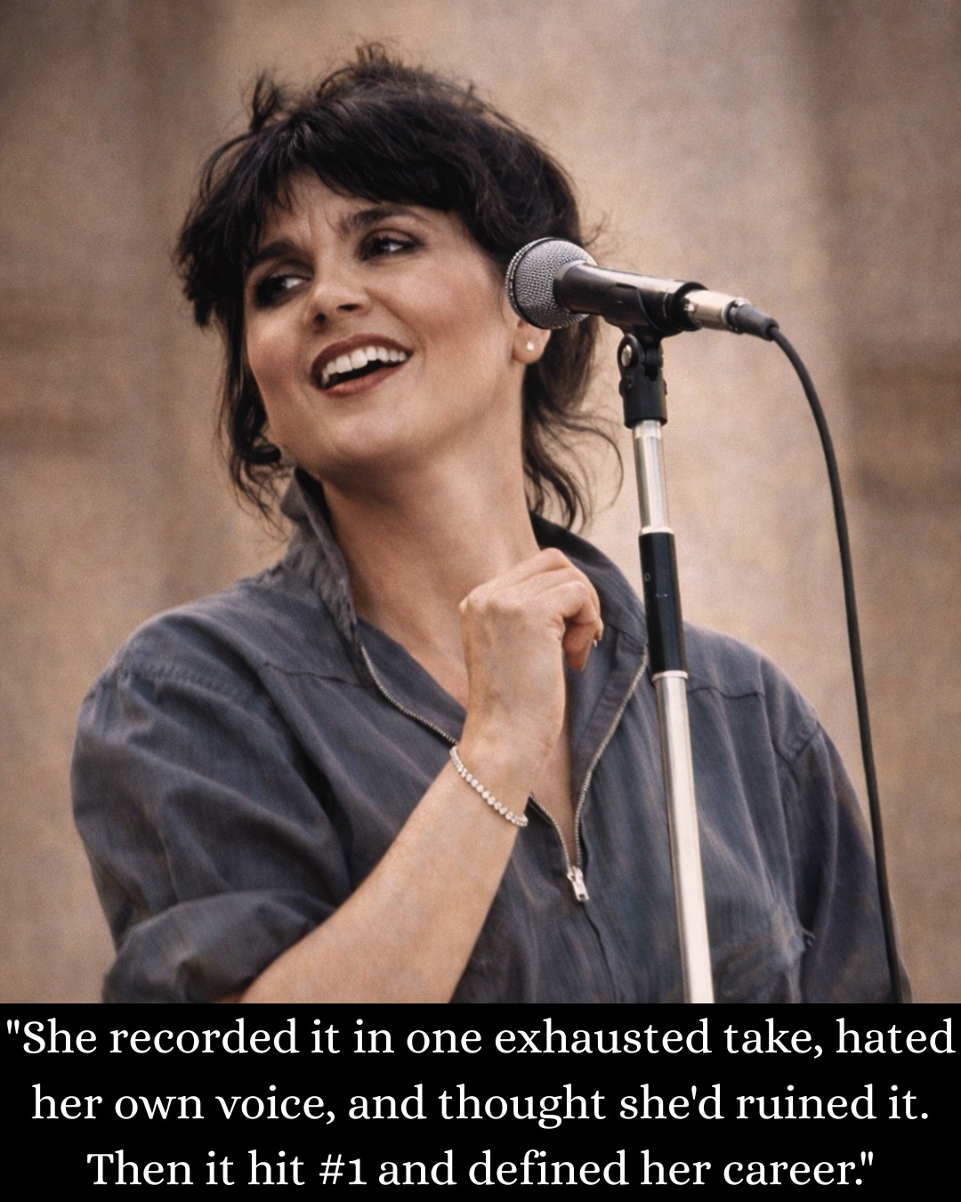 Hollywood, 1974. Linda Ronstadt... - Historical Diaries | Facebook