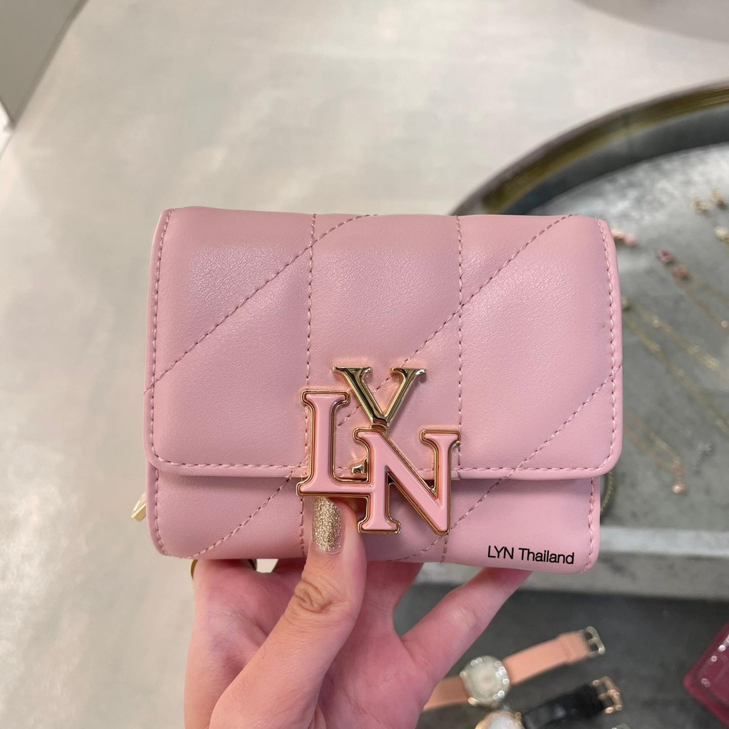 LYN Thailand - #กระเป๋าสตางค์LYN รุ่น Gaston Short Wallet...