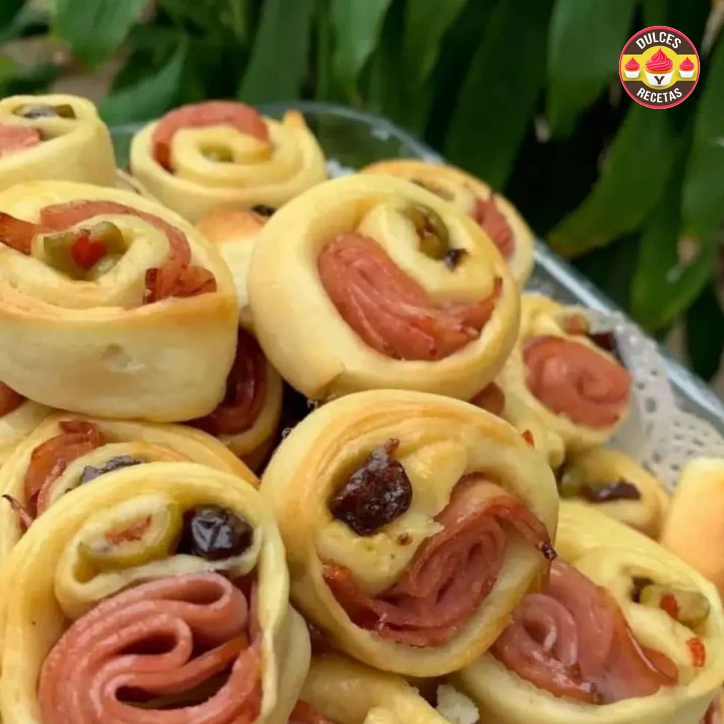 Dulcesyrecetas - Roles de Pan de Jamón 😍😍:⠀ ⠀... | Facebook