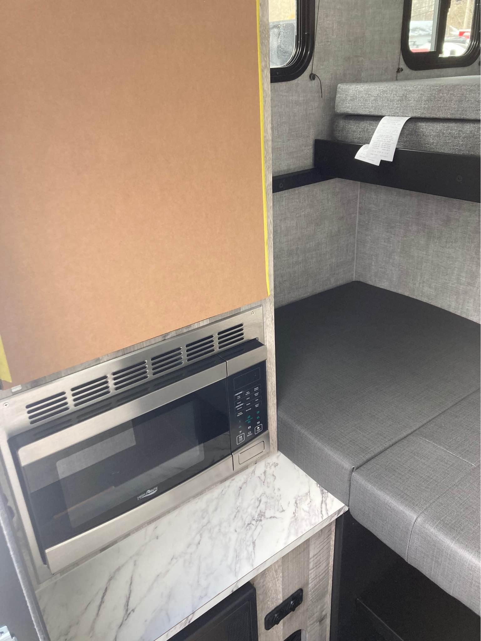 Soaring Eagle Adlar 5.0 truck camper RVs & Campers Erving