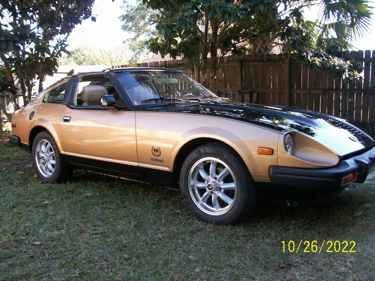 Selling 280zx parts in the group?