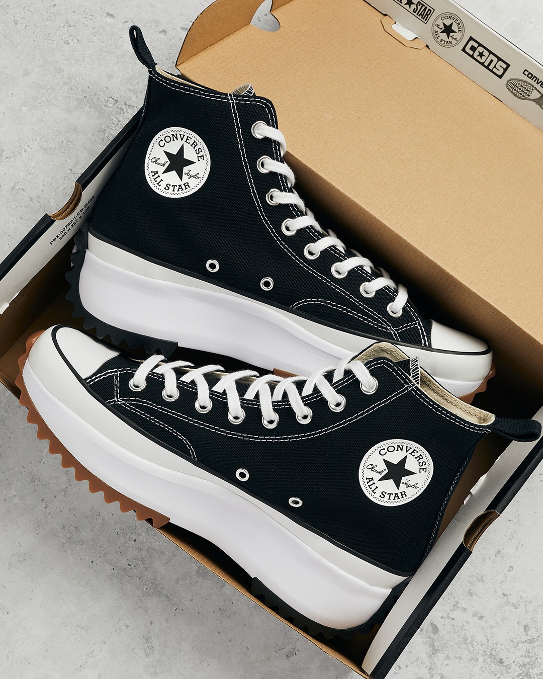 🚨NEW IN🚨 CONVERSE RUN STAR MOTION OX 'BLACK/WHITE/EGRET' Forget