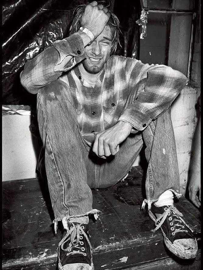 Howtofeelgood.net - Considered one of the most iconic rock photographs ...