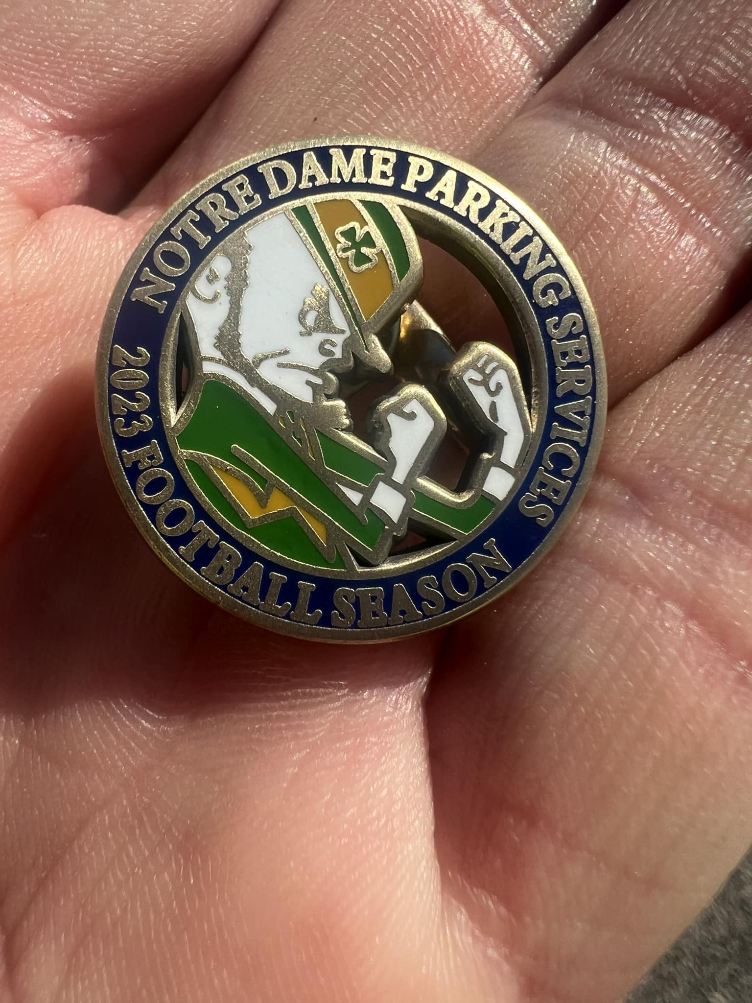 A beautiful vintage University of Notre Dame collegiate pin
