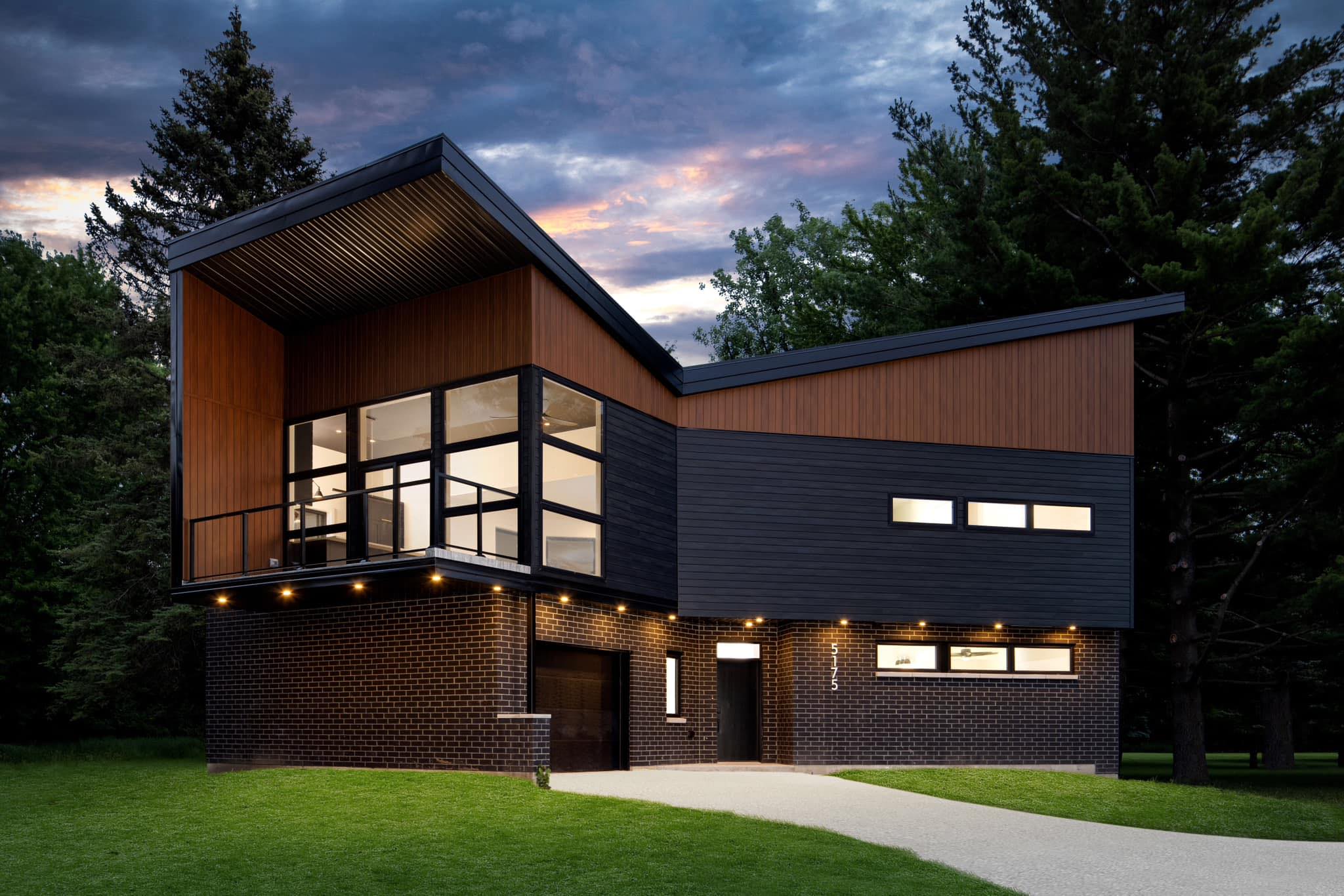 Azar Homes Limited | Tecumseh ON