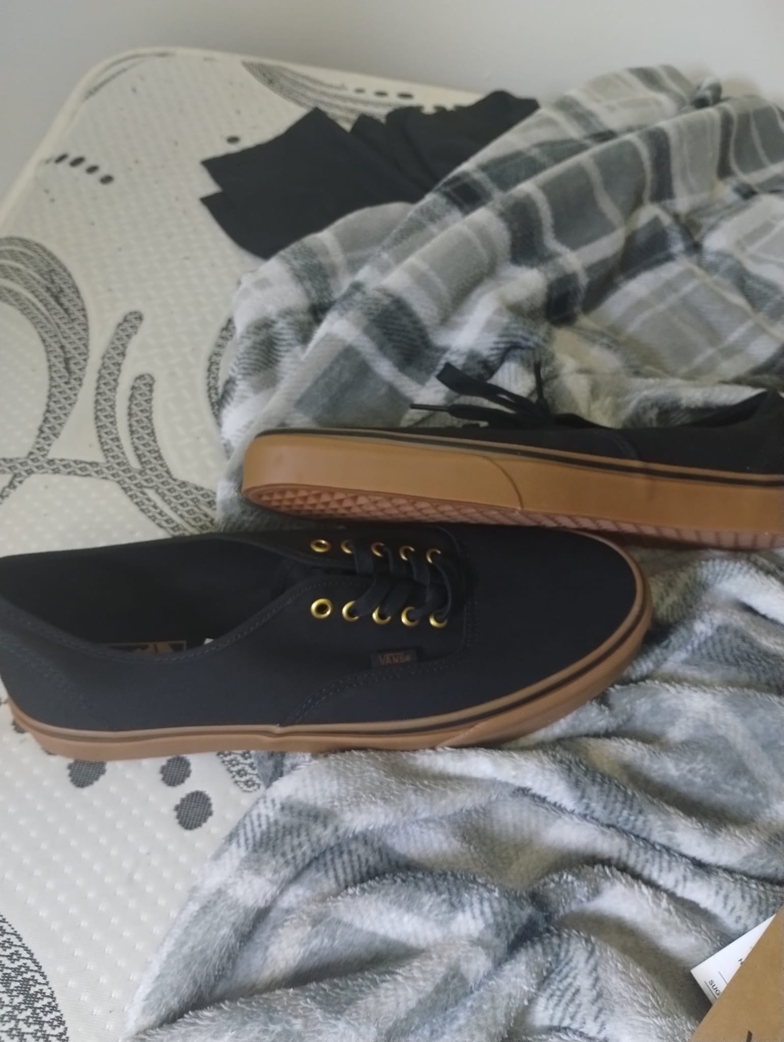 Vans shoes falling apart quickly