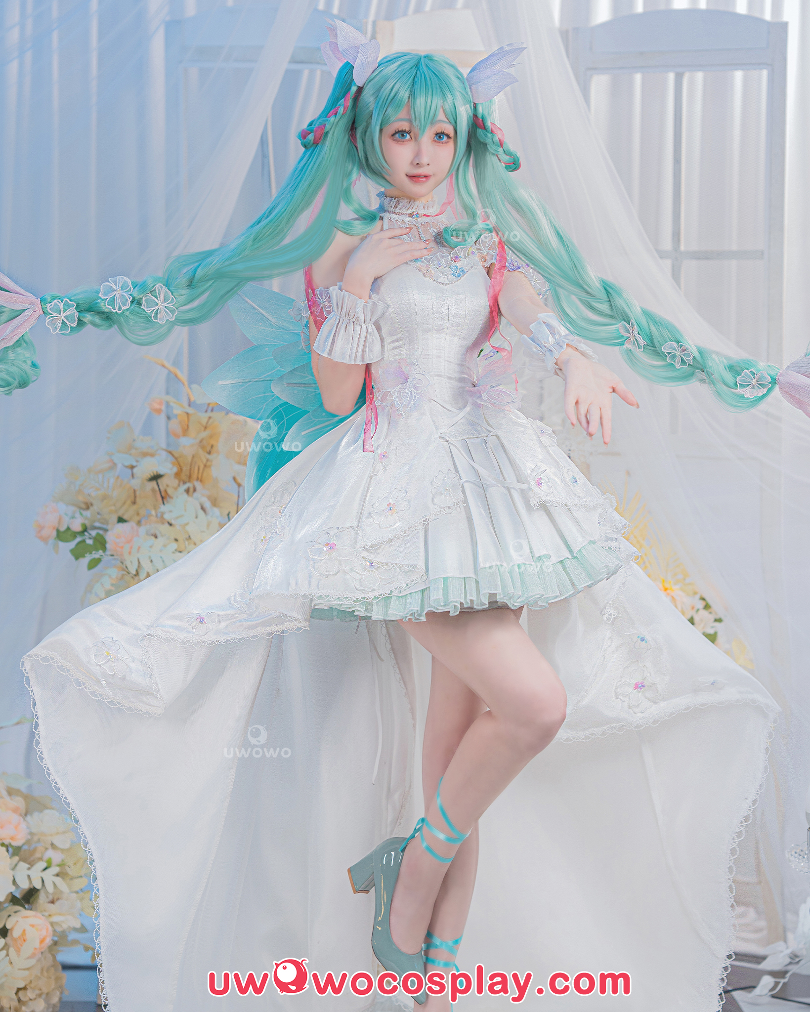 Hatsune Miku x Start Flowers Ver. is getting ready! Take a closer