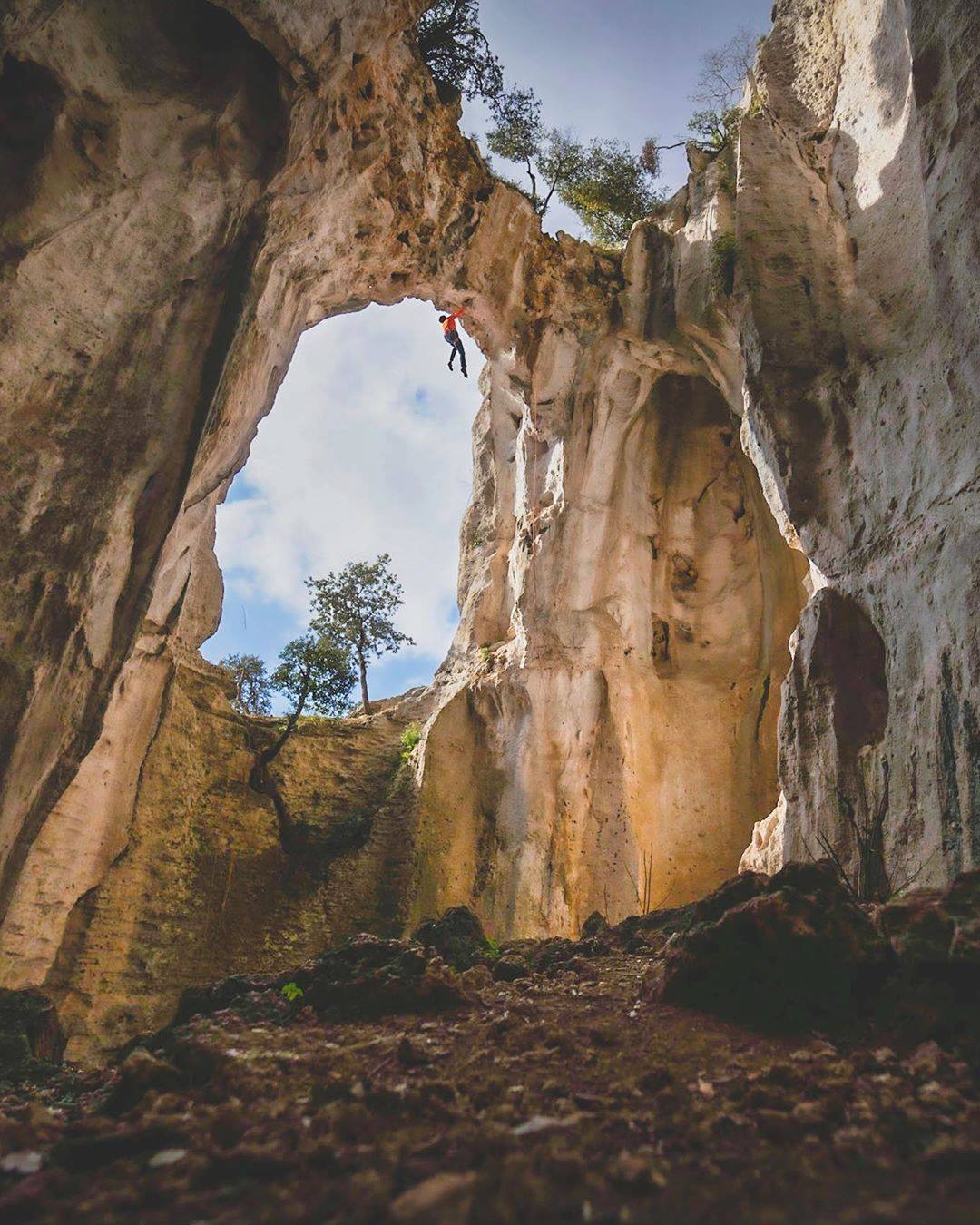 Climbing Porn - Julia Brambilla Smith (@whatifj) on Grotta... | Facebook