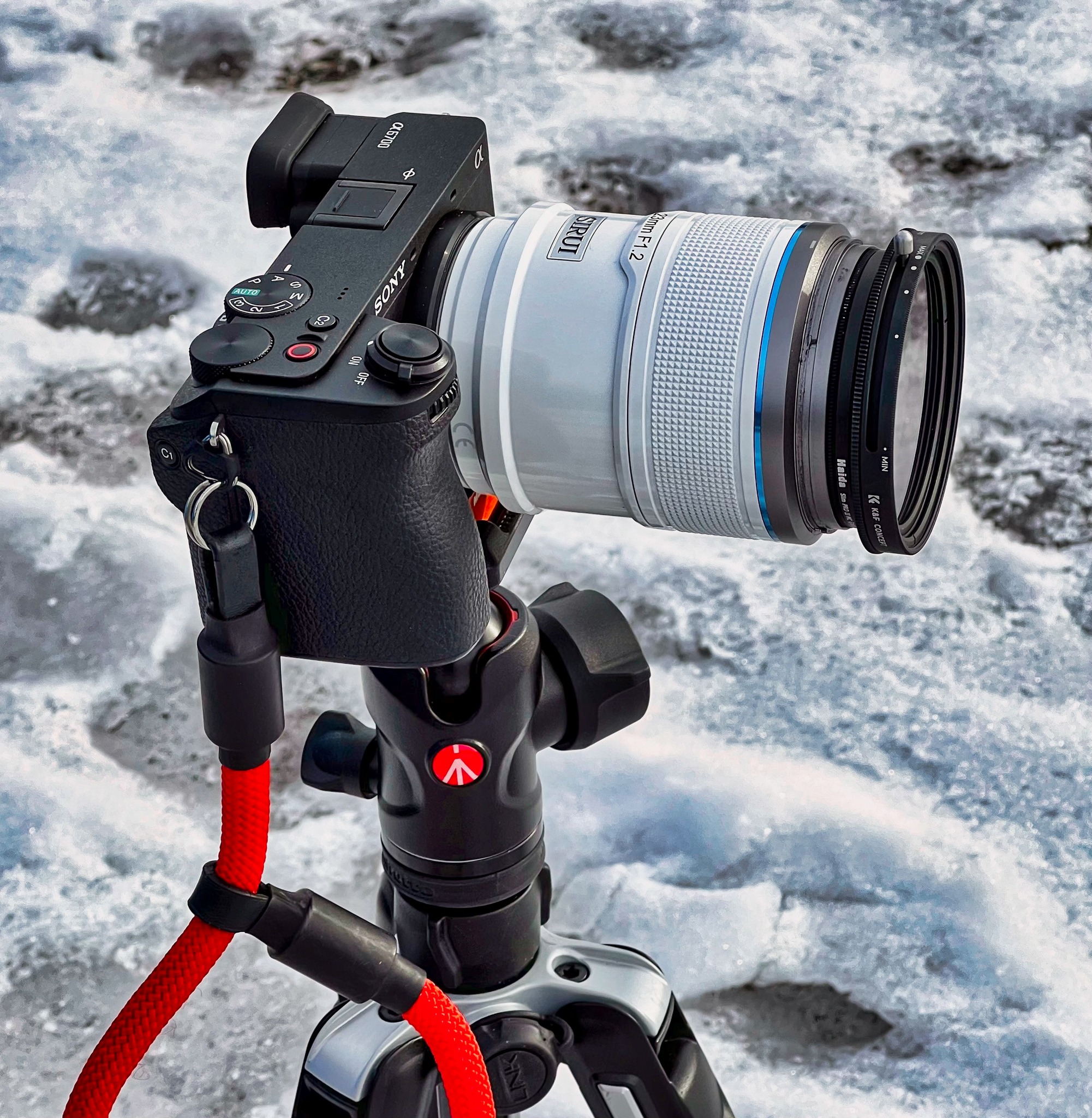 ビデオカメラ sony a6700 + sirui 75mm f1.2 Sony α6700 and Sirui Sniper 75mm f/1.2 lens review