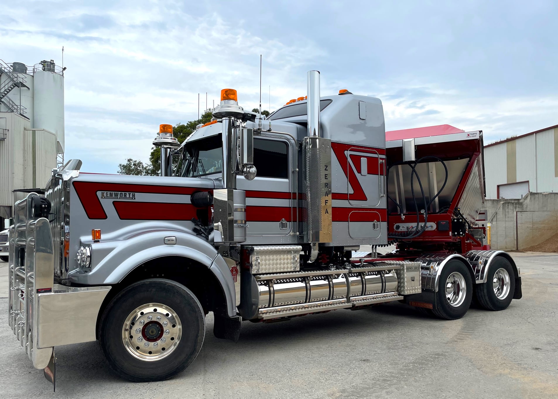 Muscat Trailers - Today Manzer Transport hooked up their...