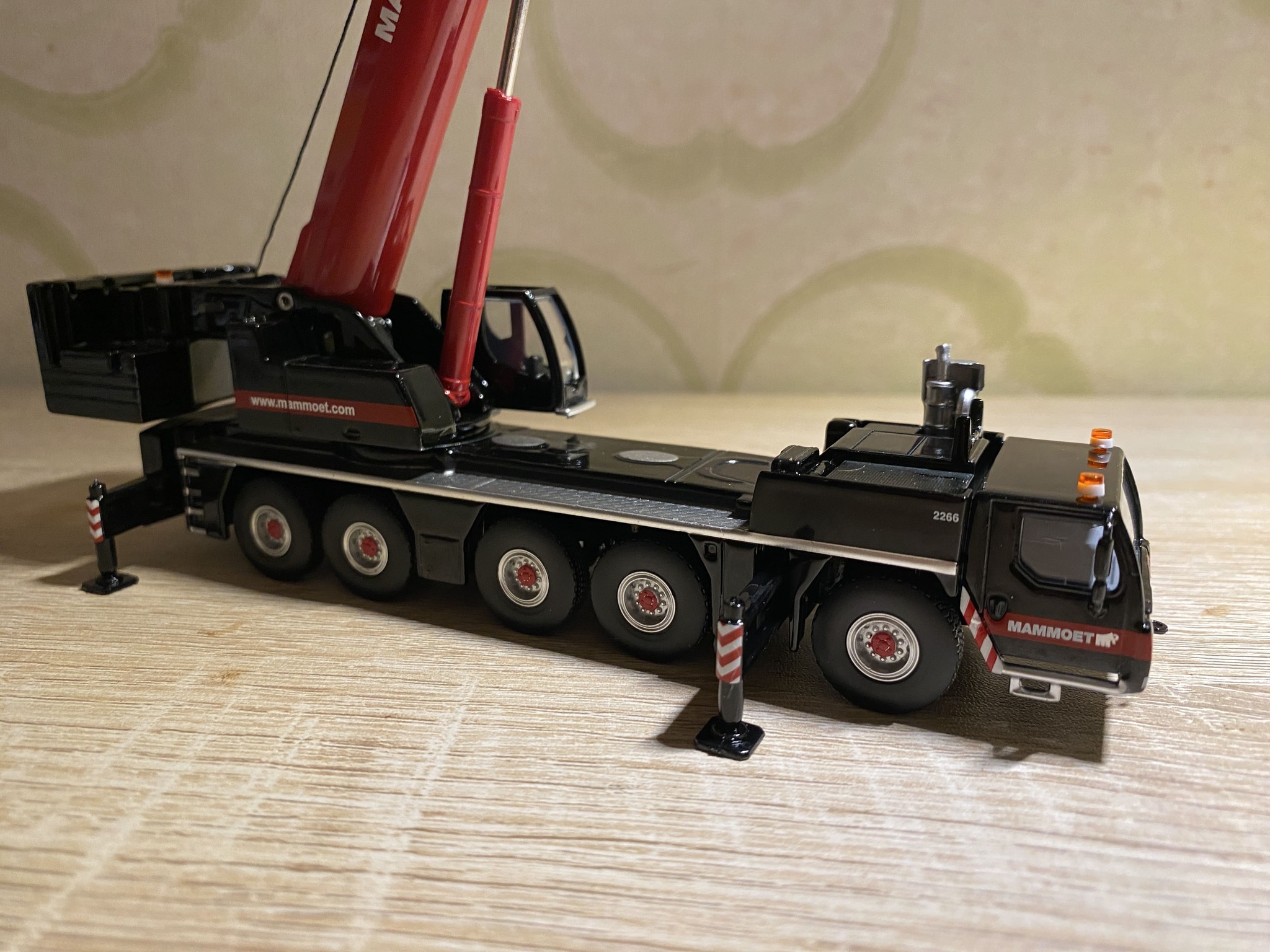 ??Now available to Order from us! WSI Models | Liebherr LTM1500 