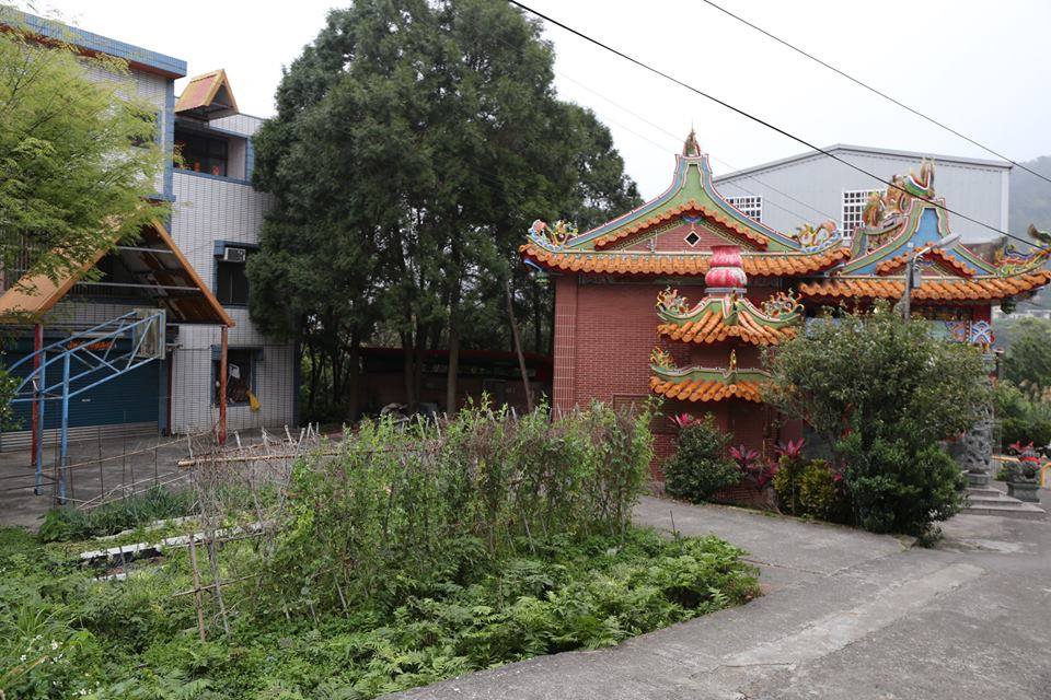 苗栗獅潭樂悠遊 - 【獅潭享旅行】#獅潭 #三聖宮 位於永興村的「三聖宮」 原本是福德廟 在二戰時期... | Facebook