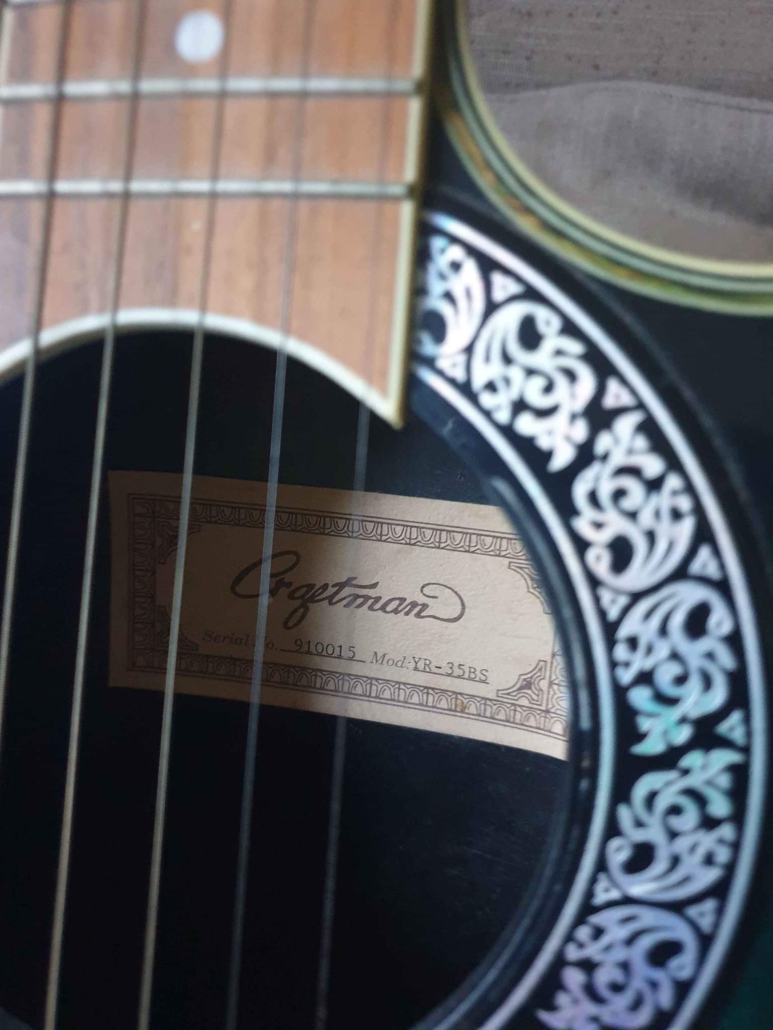 Craftman acoustic electric guitar. Model no.YR35BS FOR SALE