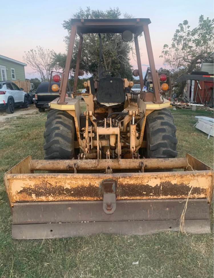 Case 480LL Landscaper Loader Tractor - Lawn Mowers - Teague, Texas ...