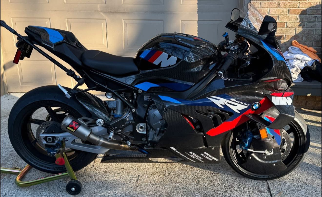 2024 BMW M1000RR Competition. MINT! $35,000 Firm! SPOTLESS 2024 