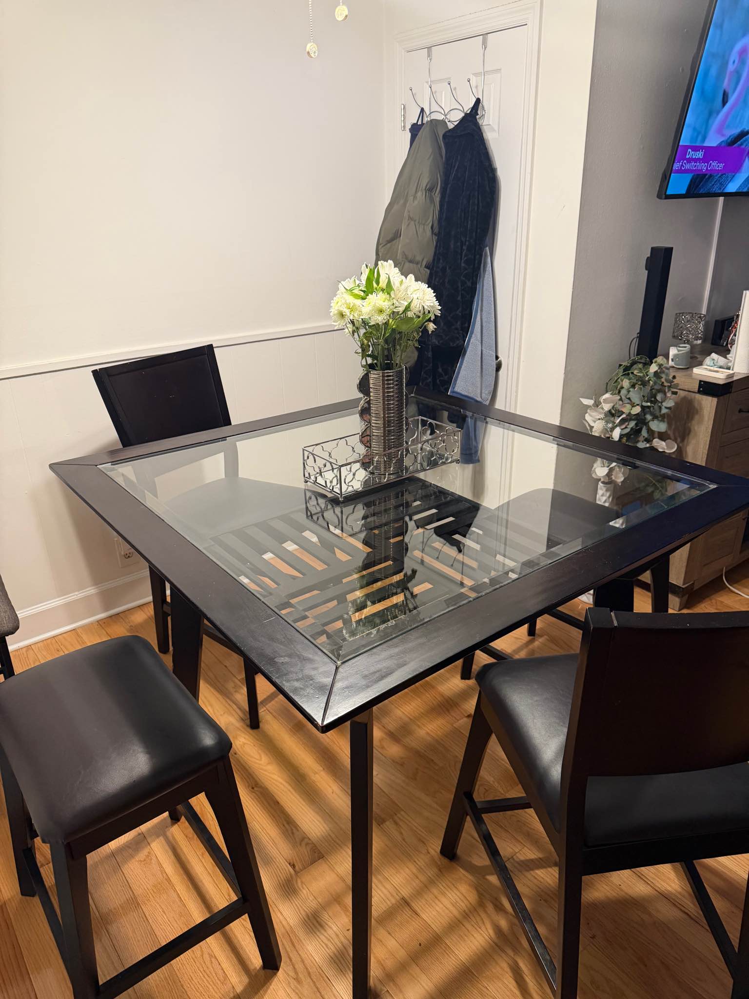 Kitchen Table w/ 4 Chairs - Dining Tables - Raleigh, North Carolina ...