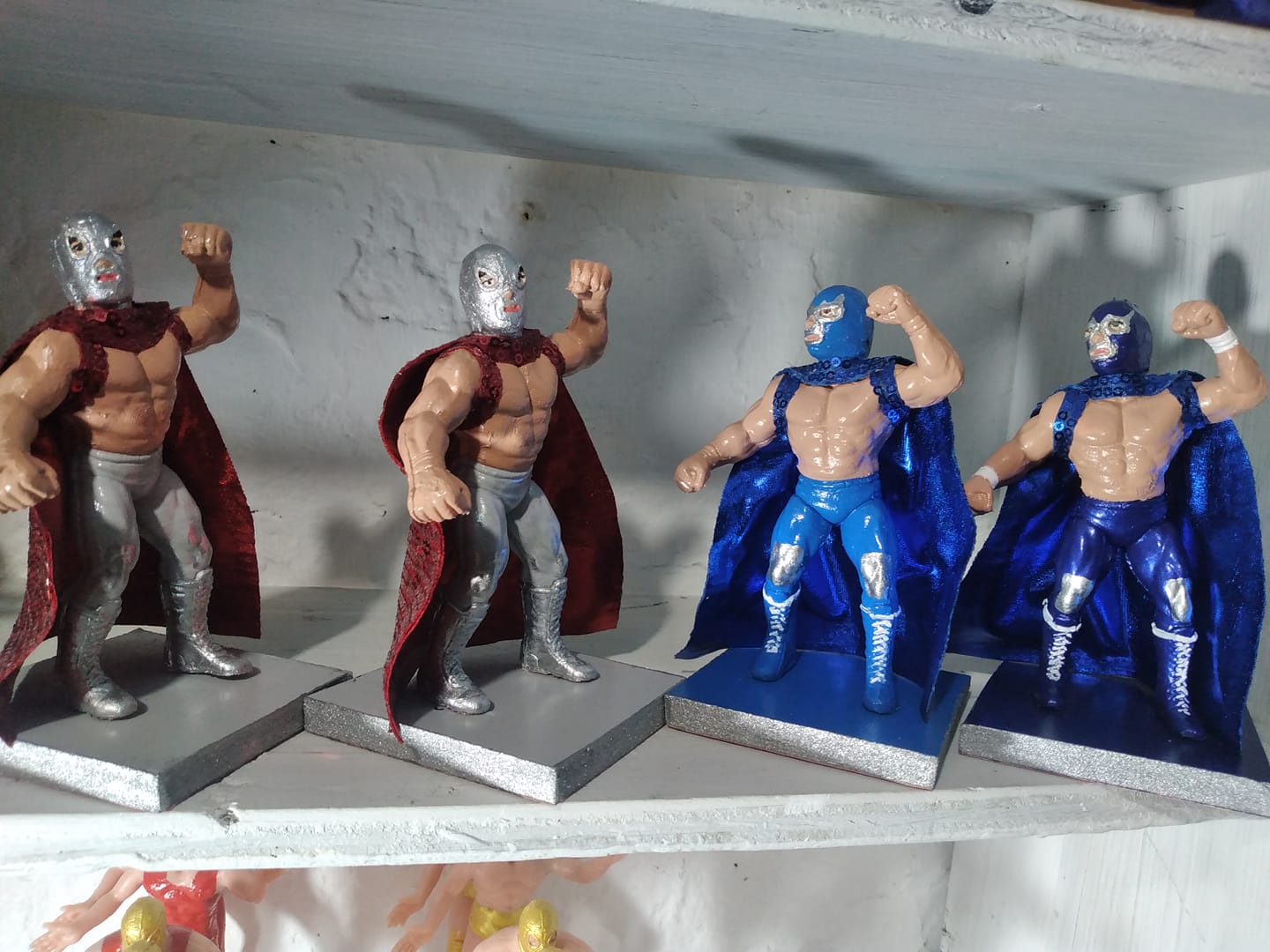 Azteca Customs