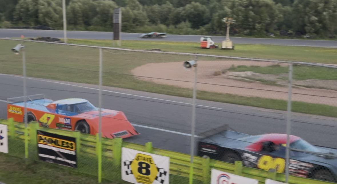BRAZ - It’s Raceday at the Laird International Raceway, and it’s a ...