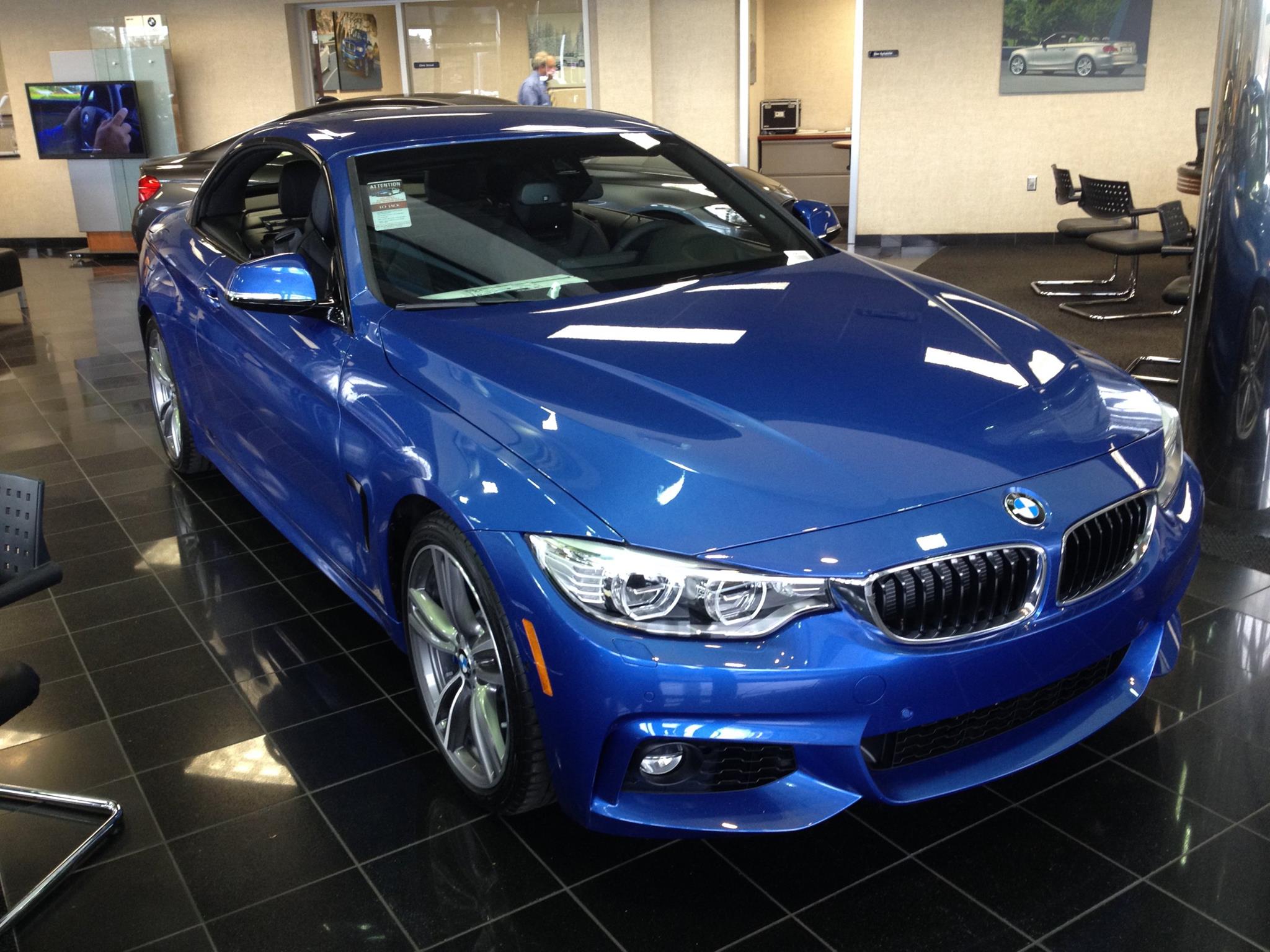 United BMW - The stunning BMW 435i Convertible in Estoril...