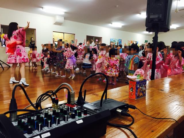 パフォーマーズ検索なび こんにちは ボニープランです 本日は群馬県の幼稚園イベントへ 歌のお姉さんを派遣させて頂きました 今回の出演は愛甲ミカさん みんなの知ってるアニメソングから手遊び歌まで 盛り上げてくれました Facebook