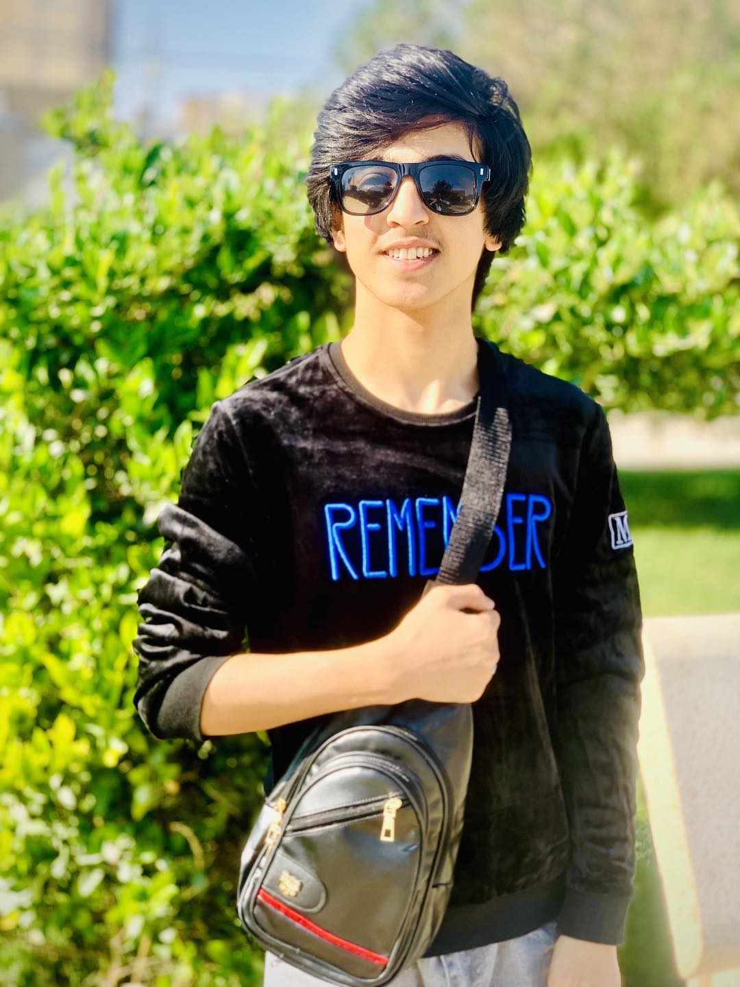 شاید دلیل خوش شانس بودن خیلی... - Almas Akhtari / الماس اختری | Facebook
