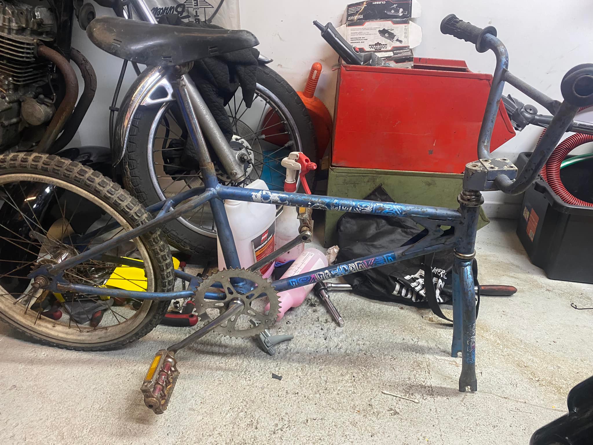 What make is this old school BMX frame with ZX serial number?