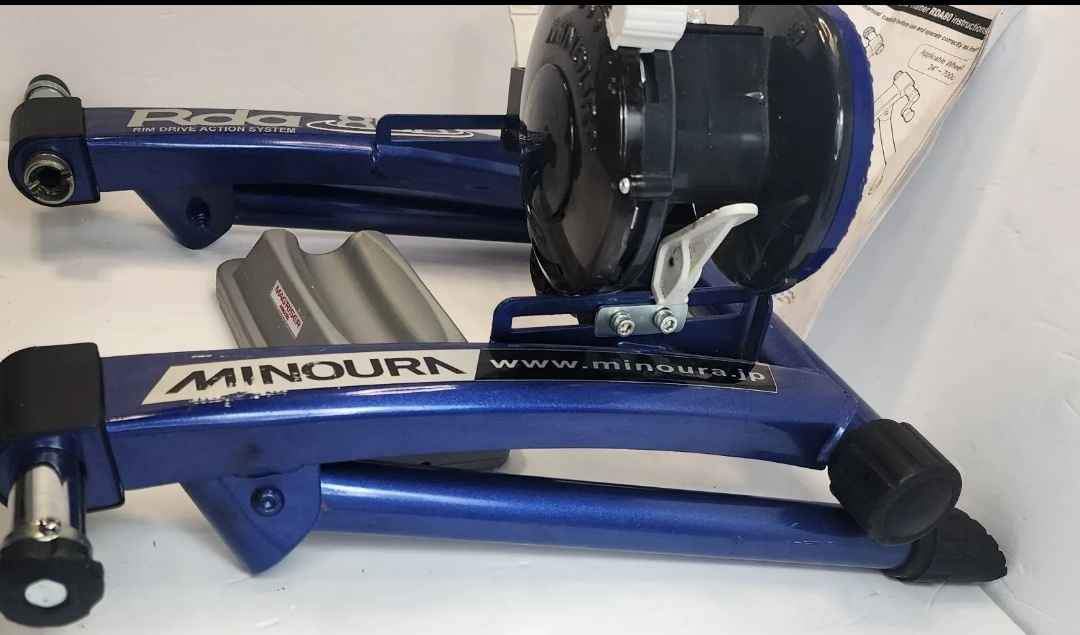Minoura ActionRoller Advance, a set of indoor bicycle rollers used